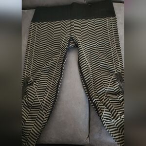 Lululemon In The Flow Crop Leggings